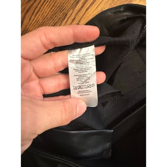 LOFT Black Faux Leather Pleated Front Slim Tapered Ankle Trouser Pants Size 0 - Picture 4 of 5